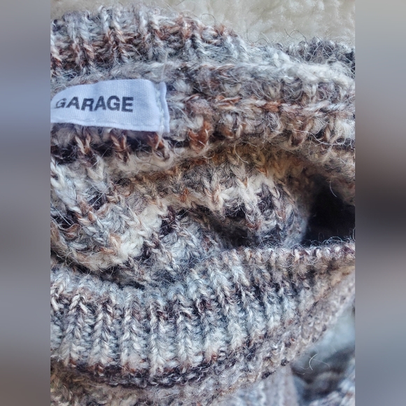 Garage striped crop knit crewneck sweater. Womens medium euc - Picture 2 of 8